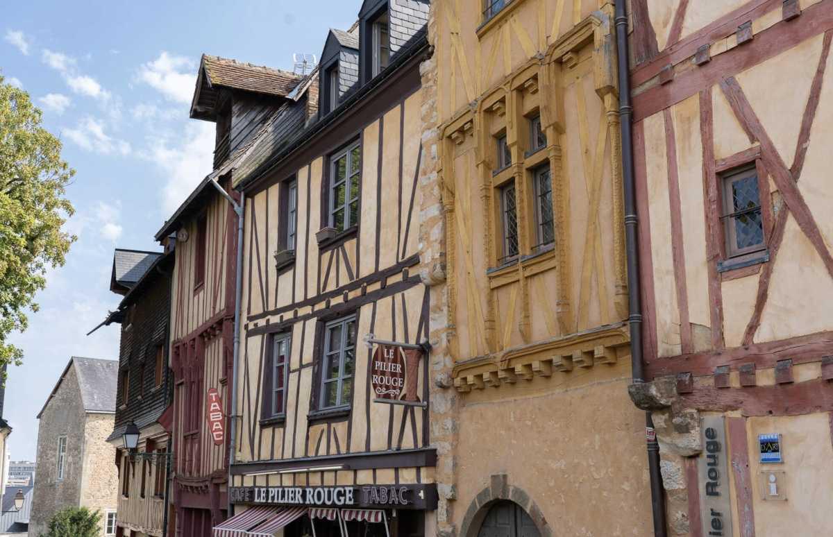 Cité Plantagenêt : Guide du Vieux Mans Médiéval 2026 Cité Plantagenêt : Guide du Vieux Mans Médiéval 2026
