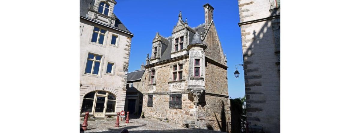Le Mans au Moyen Âge à la Maison du Pilier Rouge