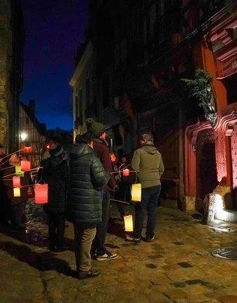 La Cité Plantagenêt à la lueur des lampions