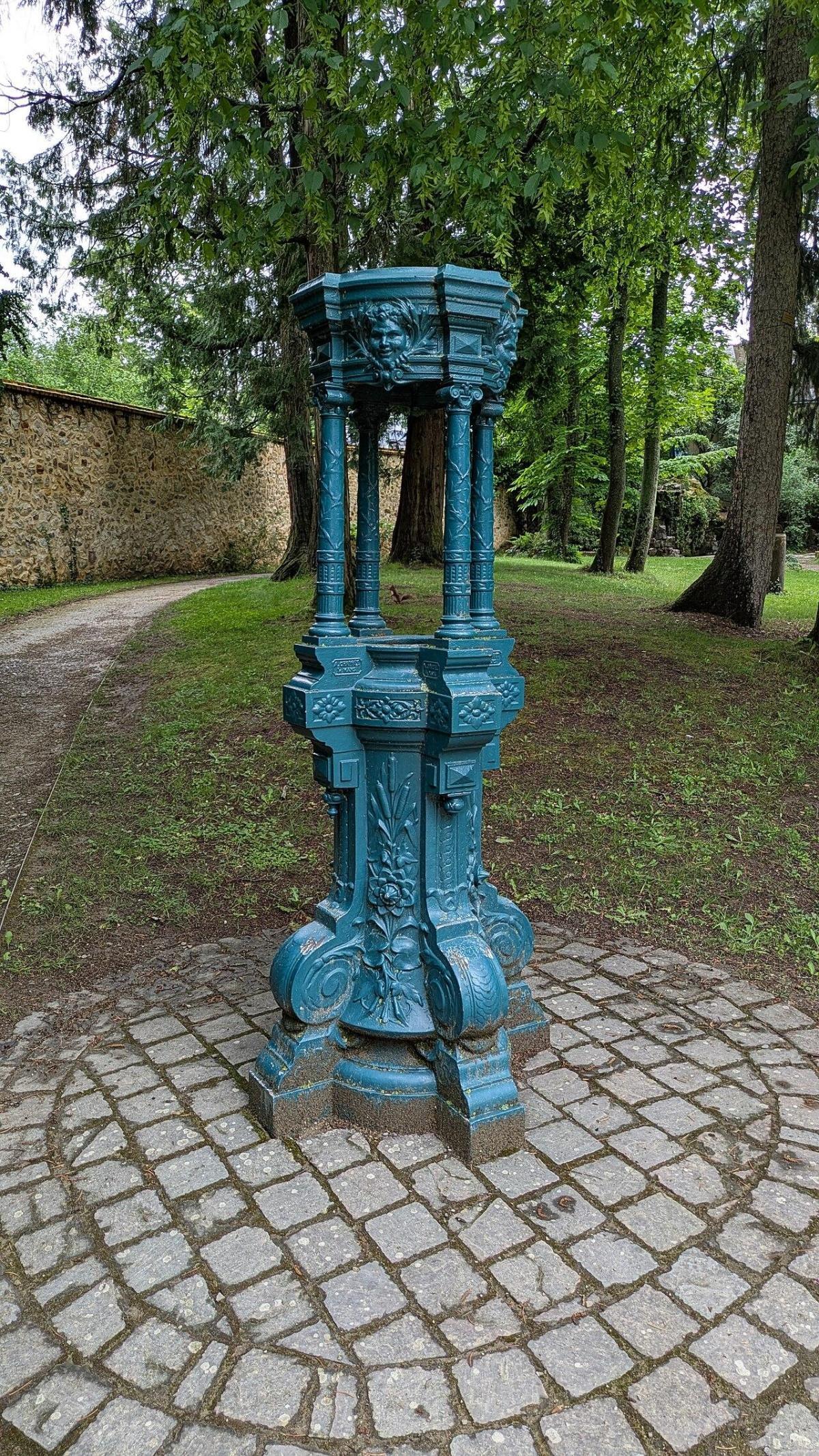 Le saviez-vous ? Le Jardin des Plantes du Mans et sa roseraie Le saviez-vous ? Le Jardin des Plantes du Mans et sa roseraie