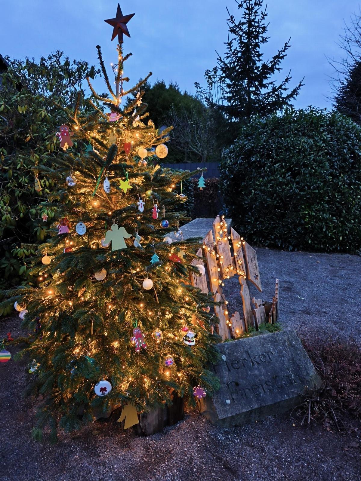 Weihnachtsgrüße! Weihnachtsgrüße!