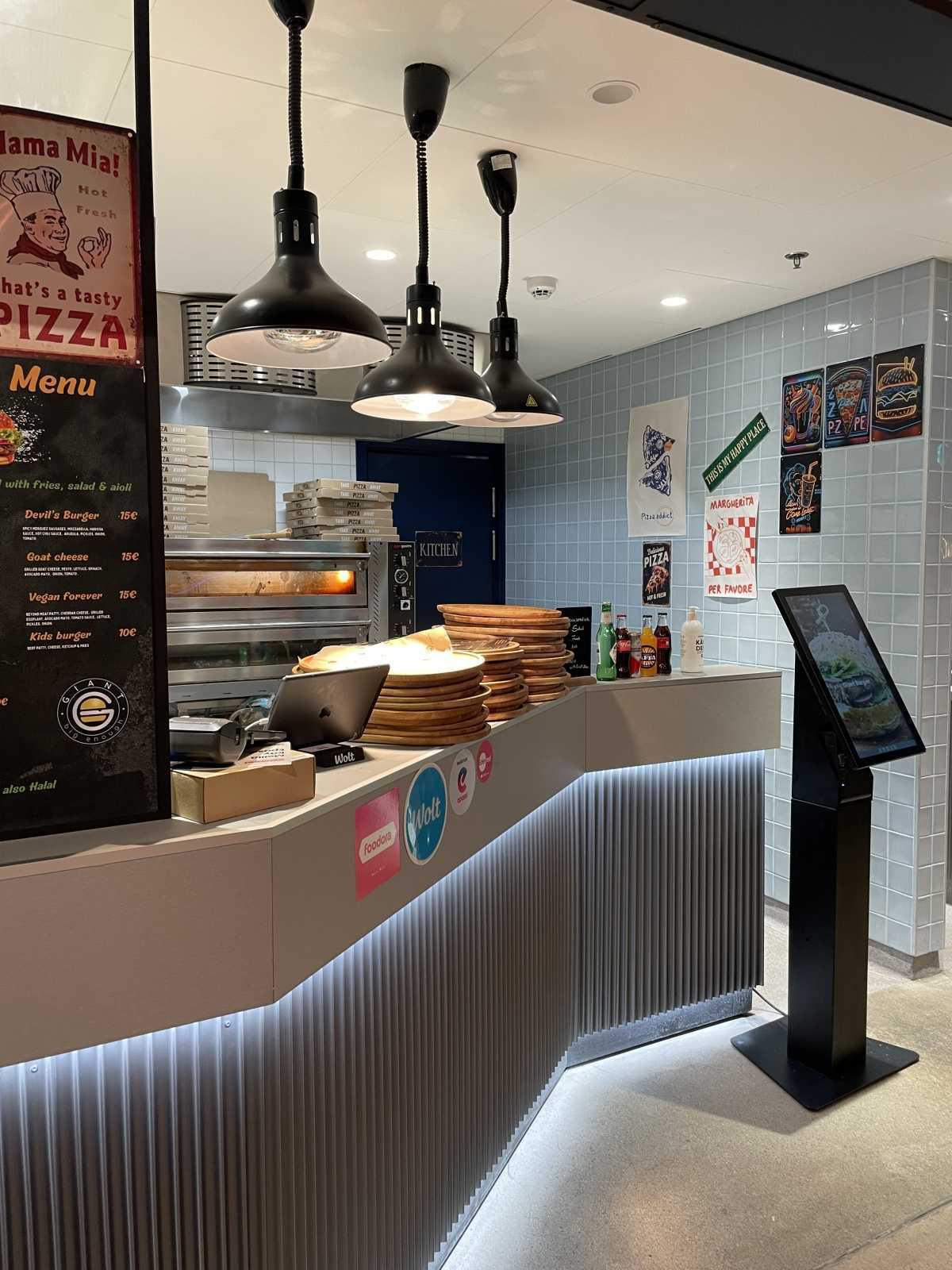 Giant Burger Giant Burger