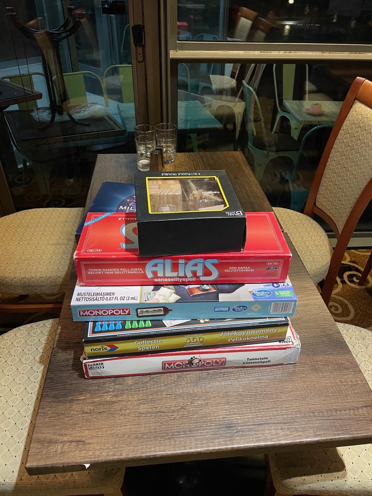 Live Music + Game Night