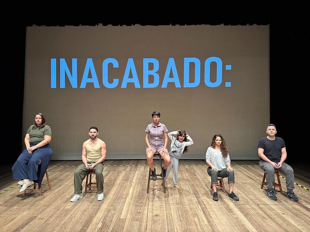 XVI Festival de Teatro de Fortaleza acontece por toda a cidade e homenageia trajetórias artísticas locais e nacionais XVI Festival de Teatro de Fortaleza acontece por toda a cidade e homenageia trajetórias artísticas locais e nacionais