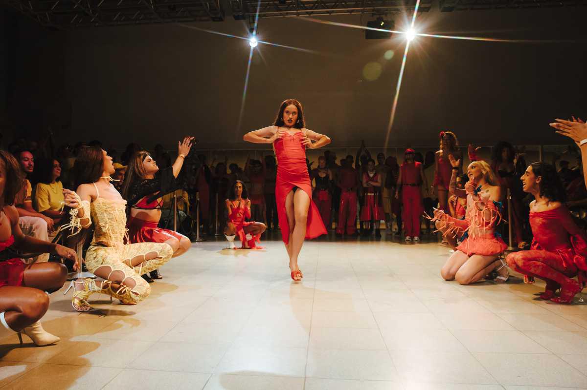 ELAS! Mostra Cultural reúne mulheres trans e travestis no Teatro Universitário nesta sexta (28) ELAS! Mostra Cultural reúne mulheres trans e travestis no Teatro Universitário nesta sexta (28)