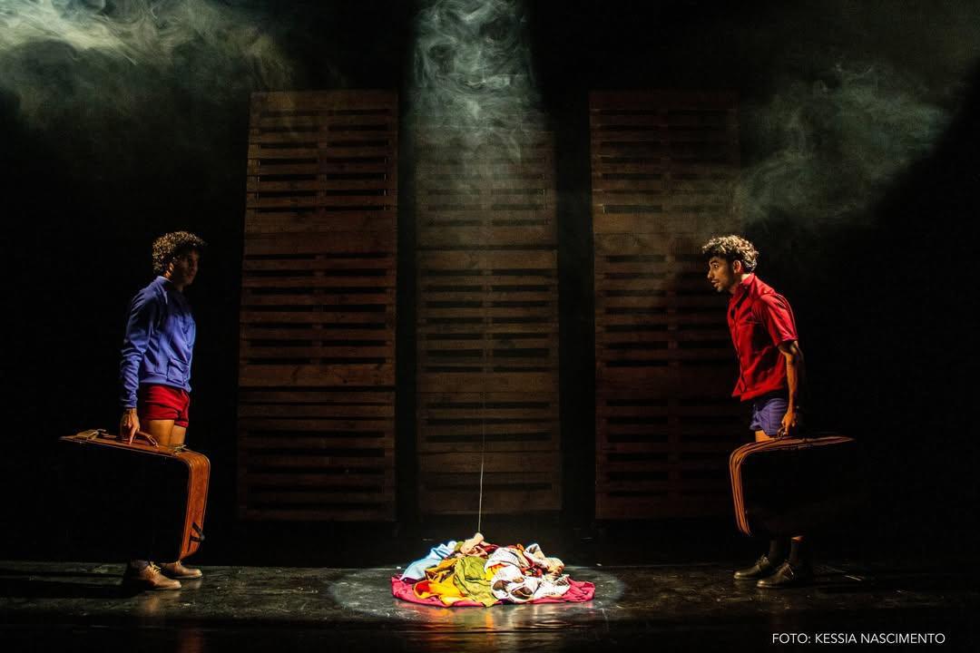 Cia de Dança de Itapajé apresenta “E o que resta sou eu” no Teatro B. de Paiva Cia de Dança de Itapajé apresenta “E o que resta sou eu” no Teatro B. de Paiva