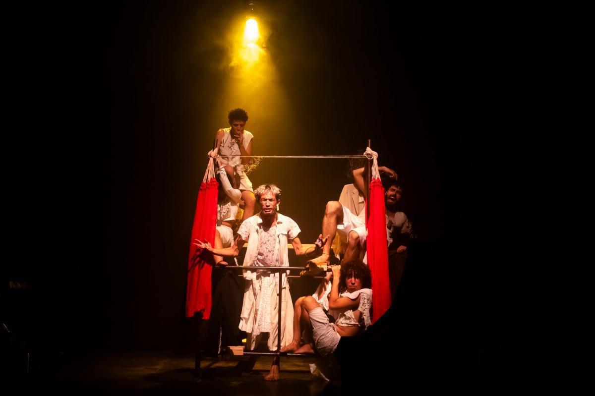 Um Pé de Quê? transforma memórias da velhice em cena poética no Ceará Um Pé de Quê? transforma memórias da velhice em cena poética no Ceará