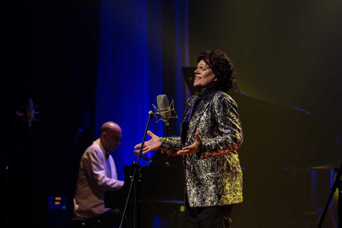 Diogo Vilela apresenta espetáculo em homenagem a Cauby Peixoto em Fortaleza