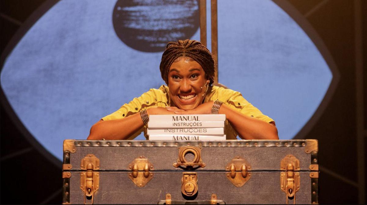 “Pequeno Manual Antirracista” leva debate sobre racismo à cena na CAIXA Cultural Fortaleza