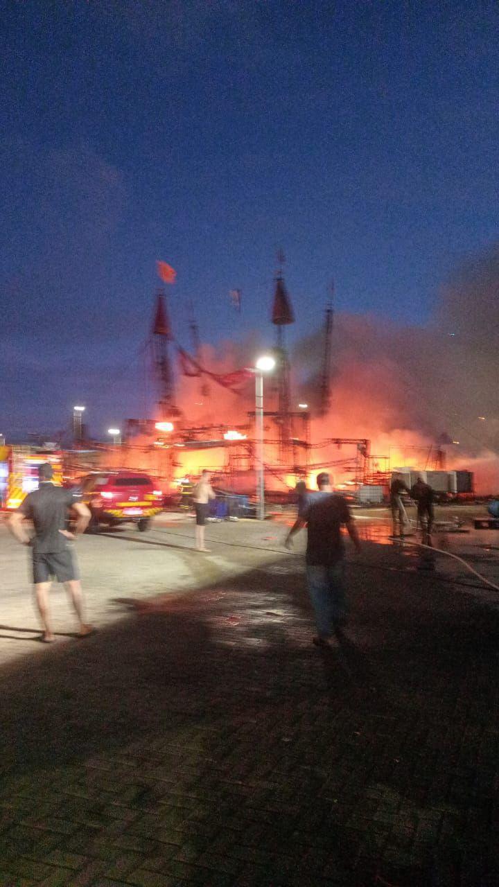 Incêndio atinge Circo do Tirú durante a madrugada em Natal