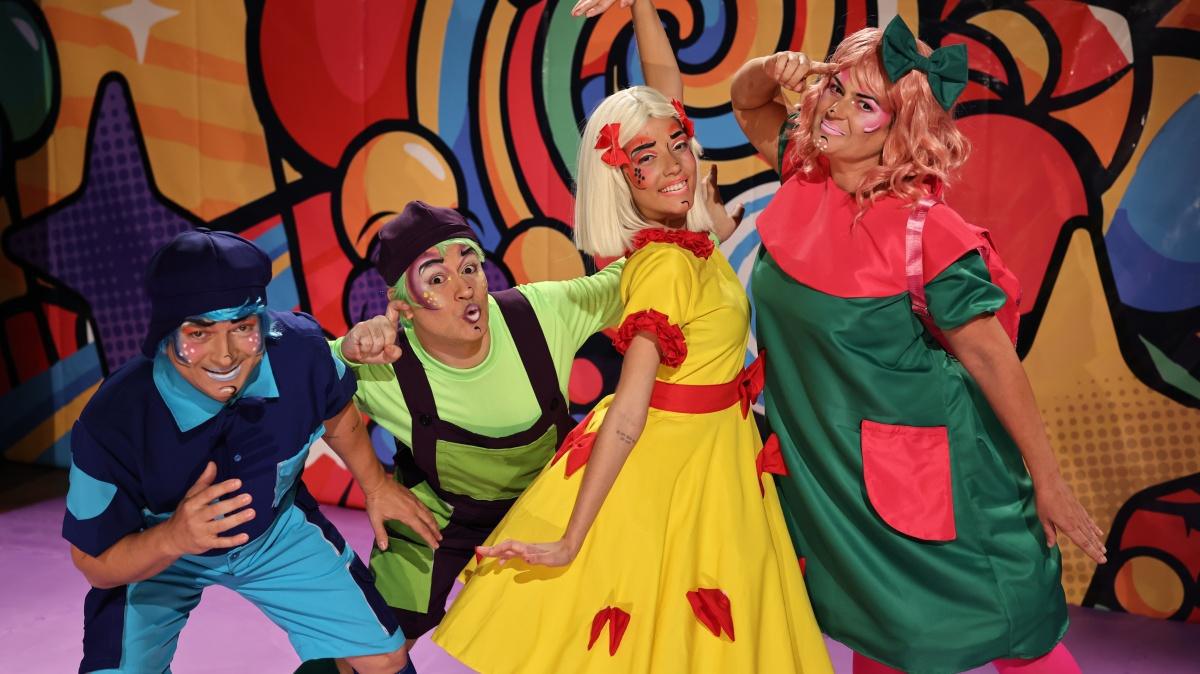 “O Mundo ao Contrário” convida público infantil e adulto para aventura lúdica no Teatro Celina Queiroz “O Mundo ao Contrário” convida público infantil e adulto para aventura lúdica no Teatro Celina Queiroz