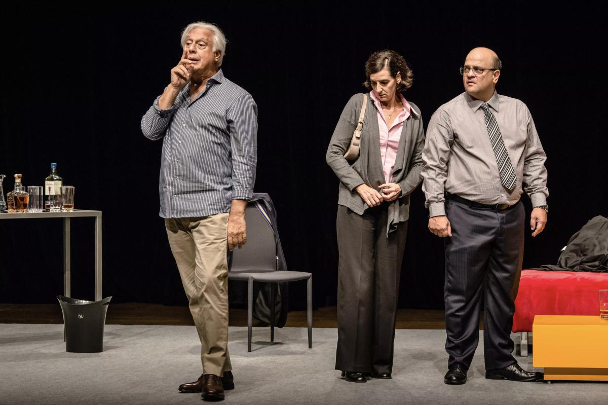 Pontualidade no teatro reacende debate após ações contra Antônio Fagundes