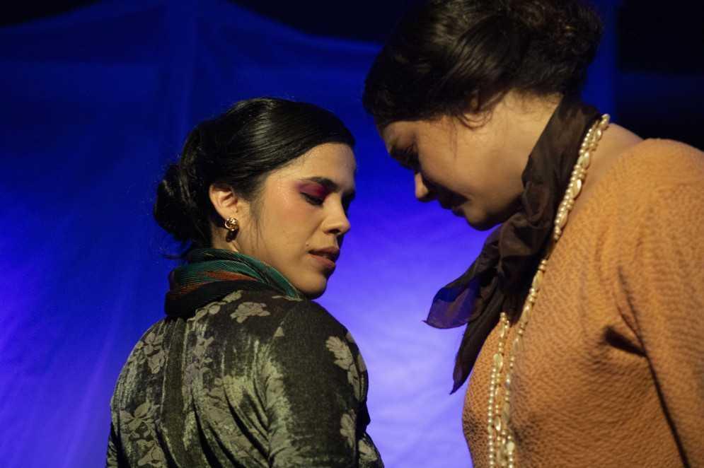 Amor, literatura e desejo: “Vita & Virgínia” chega ao Theatro José de Alencar Amor, literatura e desejo: “Vita & Virgínia” chega ao Theatro José de Alencar