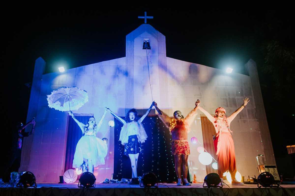 “Um amor astronômico – do mar ao sertão” leva teatro, circo e formação artística a quatro cidades cearenses “Um amor astronômico – do mar ao sertão” leva teatro, circo e formação artística a quatro cidades cearenses