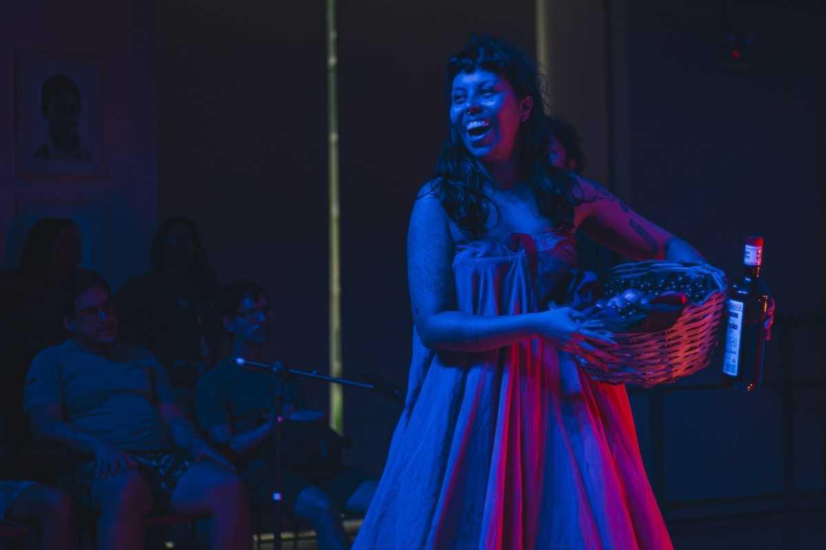 “Trunqueiras” leva espiritualidade, dança e performance ao Teatro Universitário “Trunqueiras” leva espiritualidade, dança e performance ao Teatro Universitário