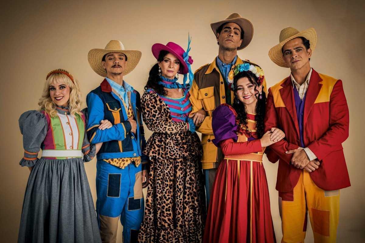 “Festa no Arraial” leva “Sonho de uma Noite de Verão” para o universo das festas juninas em Fortaleza “Festa no Arraial” leva “Sonho de uma Noite de Verão” para o universo das festas juninas em Fortaleza