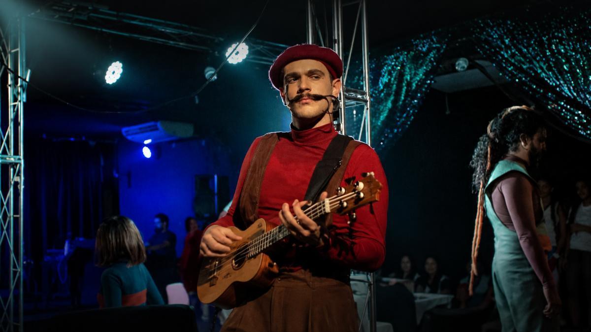 “Missão: Matinê” leva música, dança e cultura pop ao Teatro Carlos Câmara “Missão: Matinê” leva música, dança e cultura pop ao Teatro Carlos Câmara