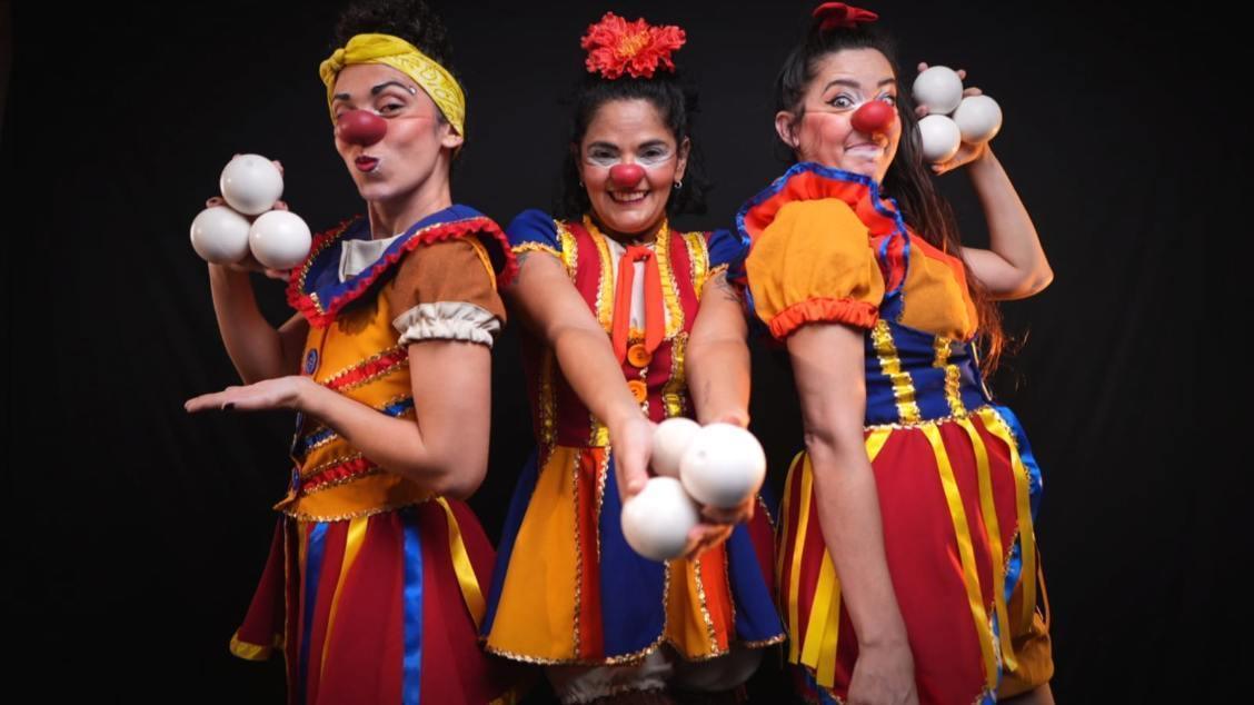 “As Circas” leva a palhaçaria feminina e a tradição do circo de lona ao Teatro do Dragão do Mar “As Circas” leva a palhaçaria feminina e a tradição do circo de lona ao Teatro do Dragão do Mar