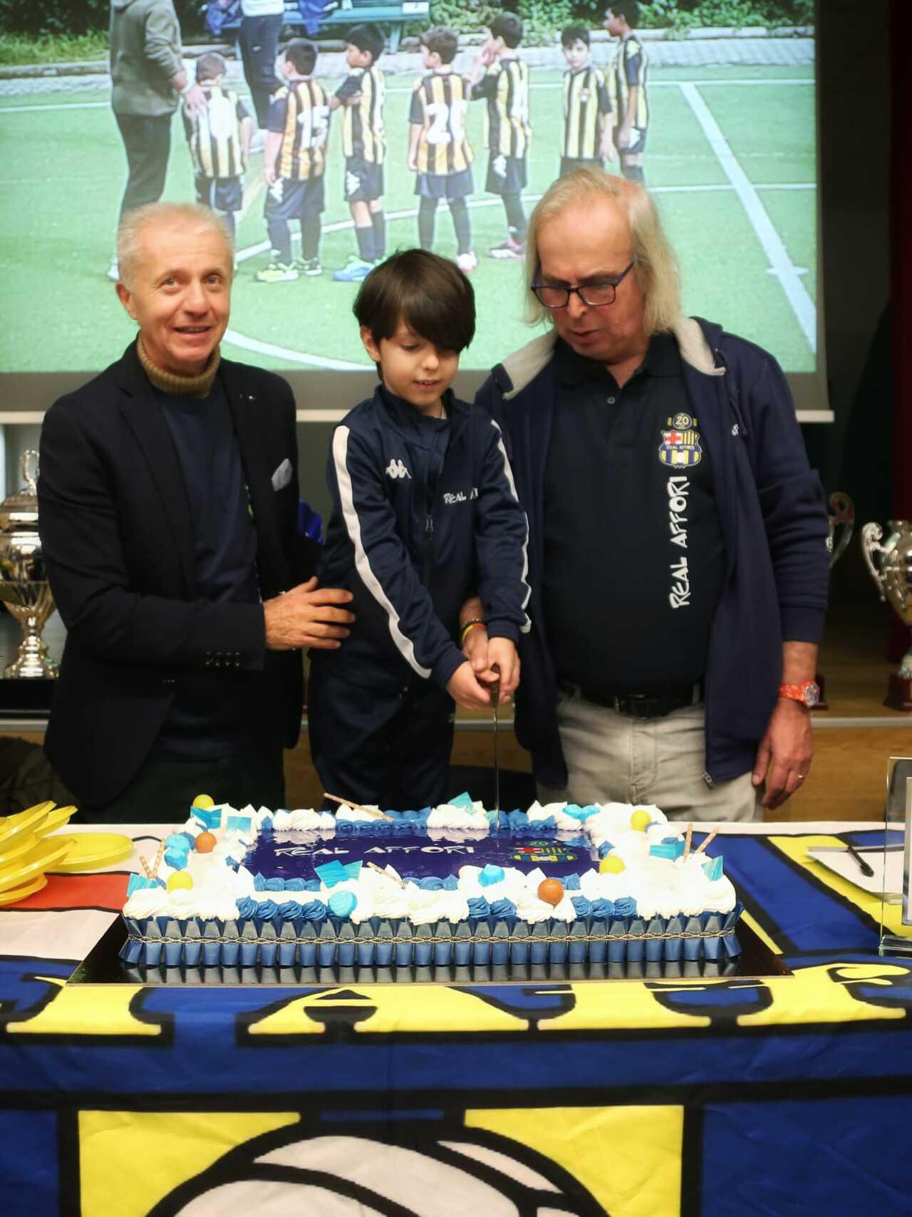 PHOTO-2024-12-20-22-02-33(2)