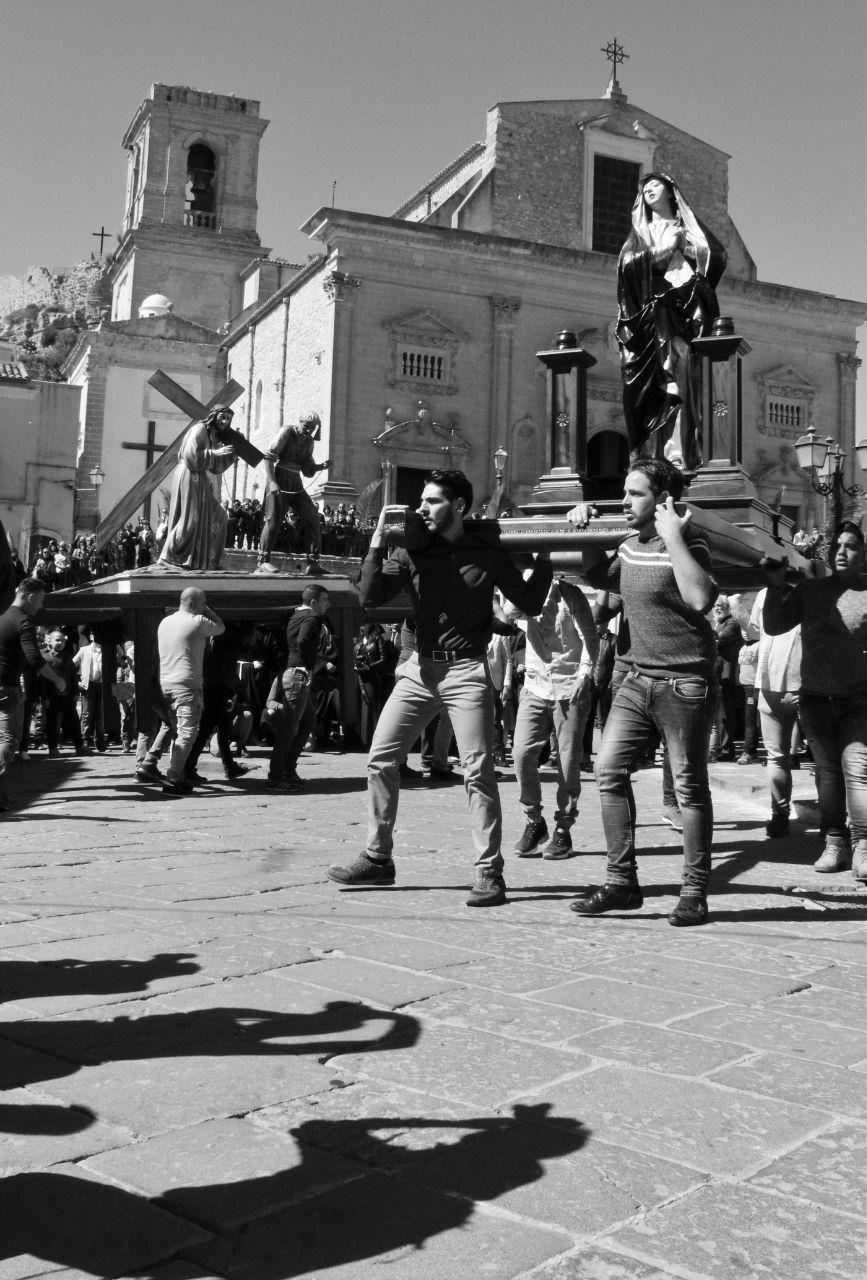 La Settimana Santa La Settimana Santa