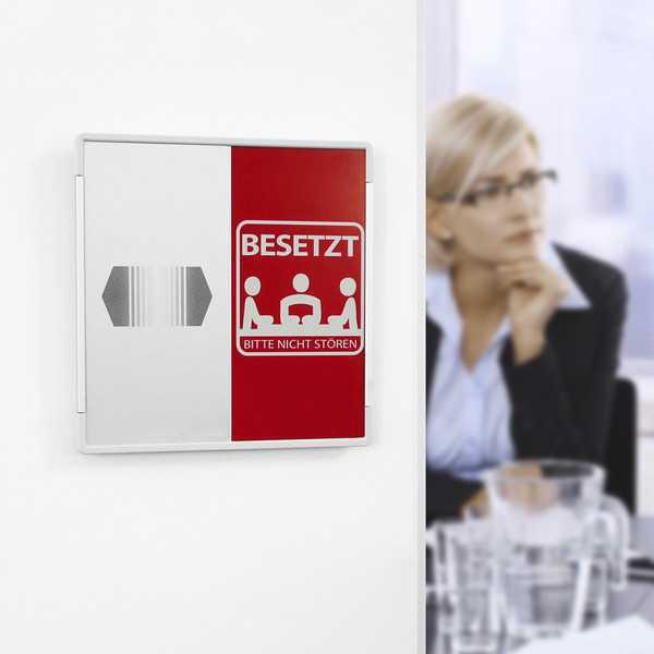 Segnaletica da Parete con Lamierino Scorrevole Segnaletica da Parete con Lamierino Scorrevole