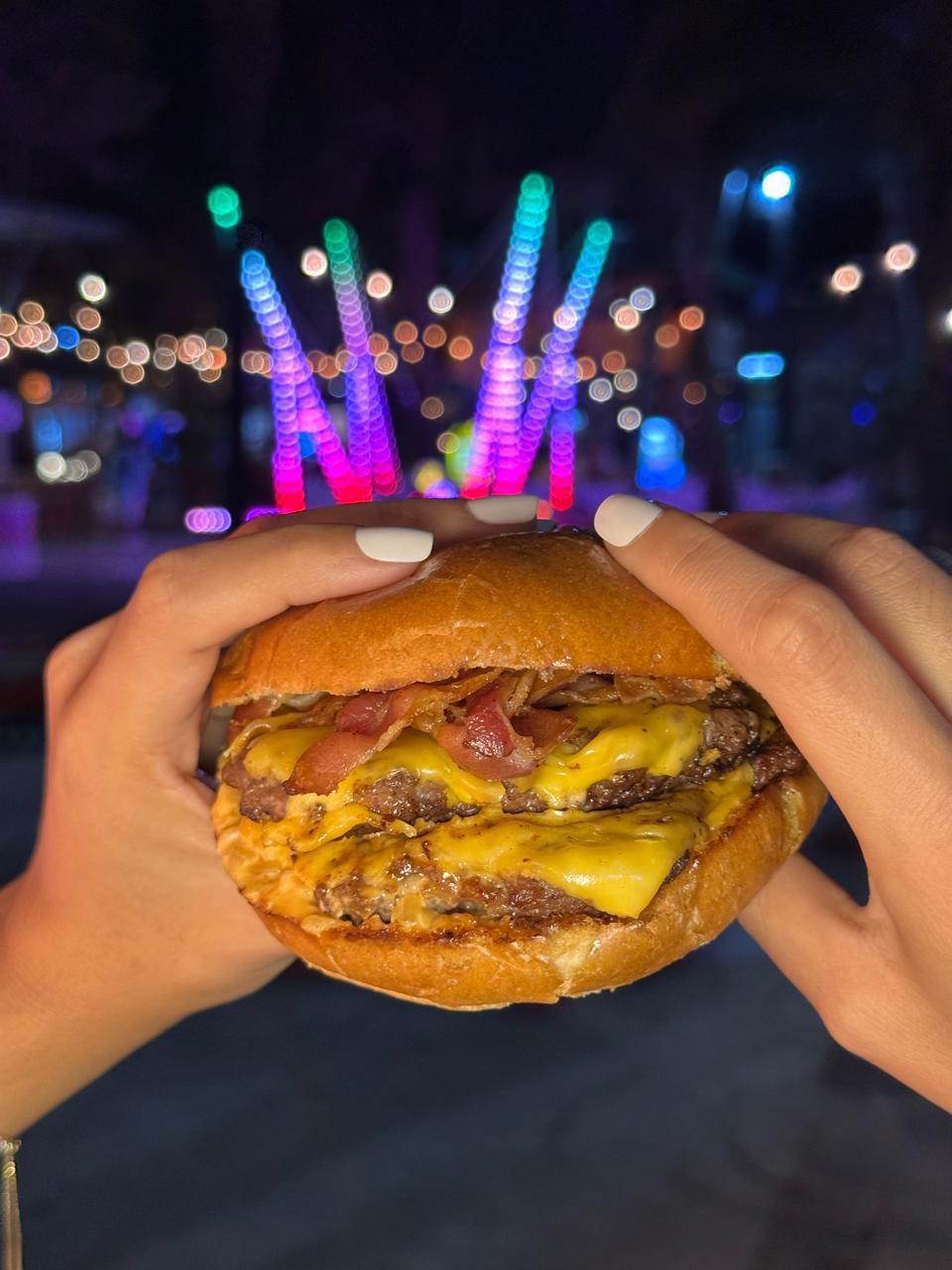 Punch burger Punch burger