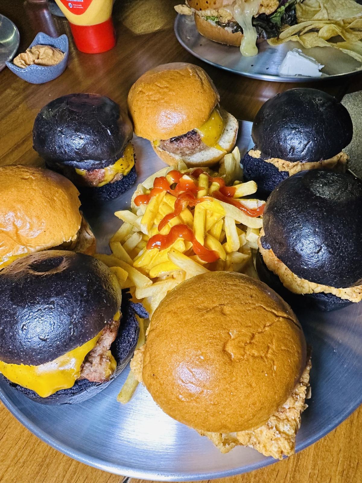La Mera Burguer La Mera Burguer