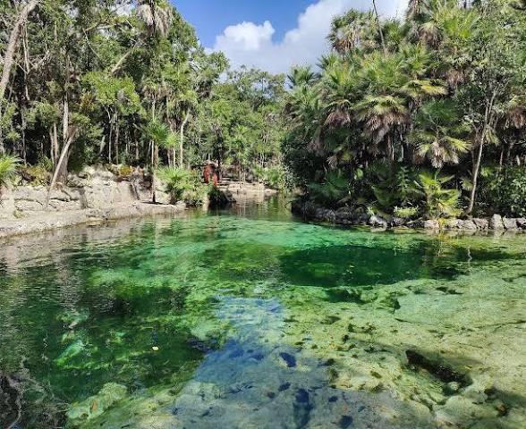 Cenote Yax-kin