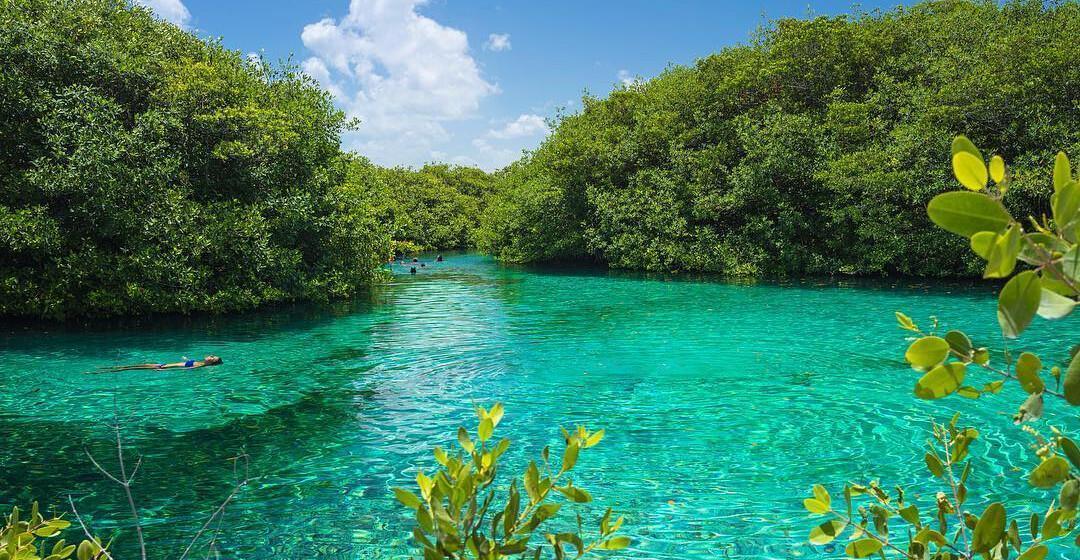 Cenote Manatí