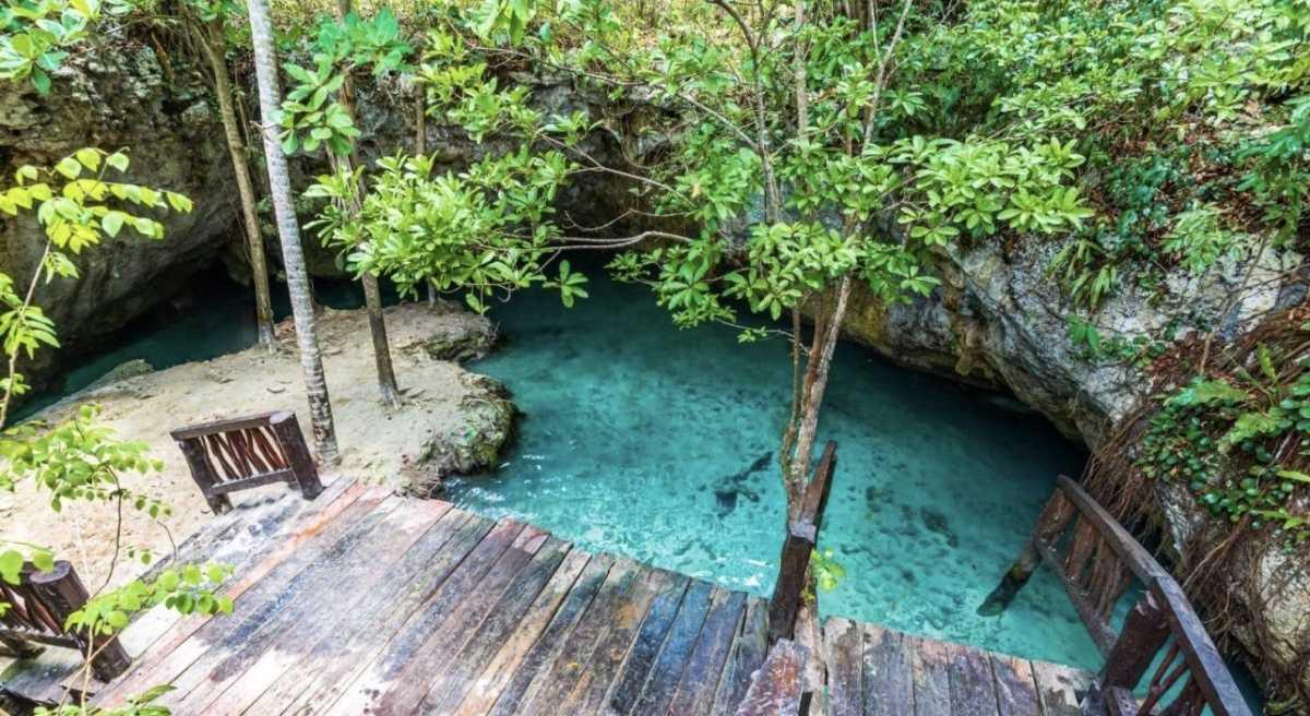 Cenote Cristal y Escondido Cenote Cristal y Escondido