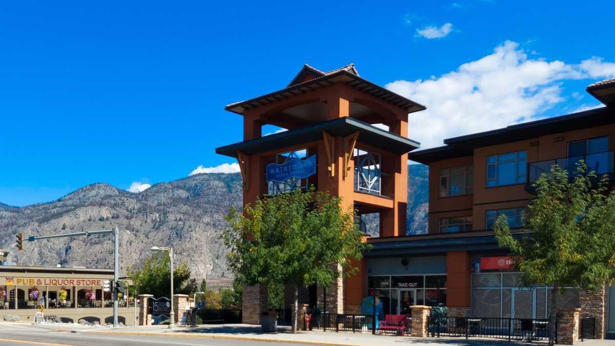 A place the sun calls home: Welcome to Osoyoos A place the sun calls home: Welcome to Osoyoos