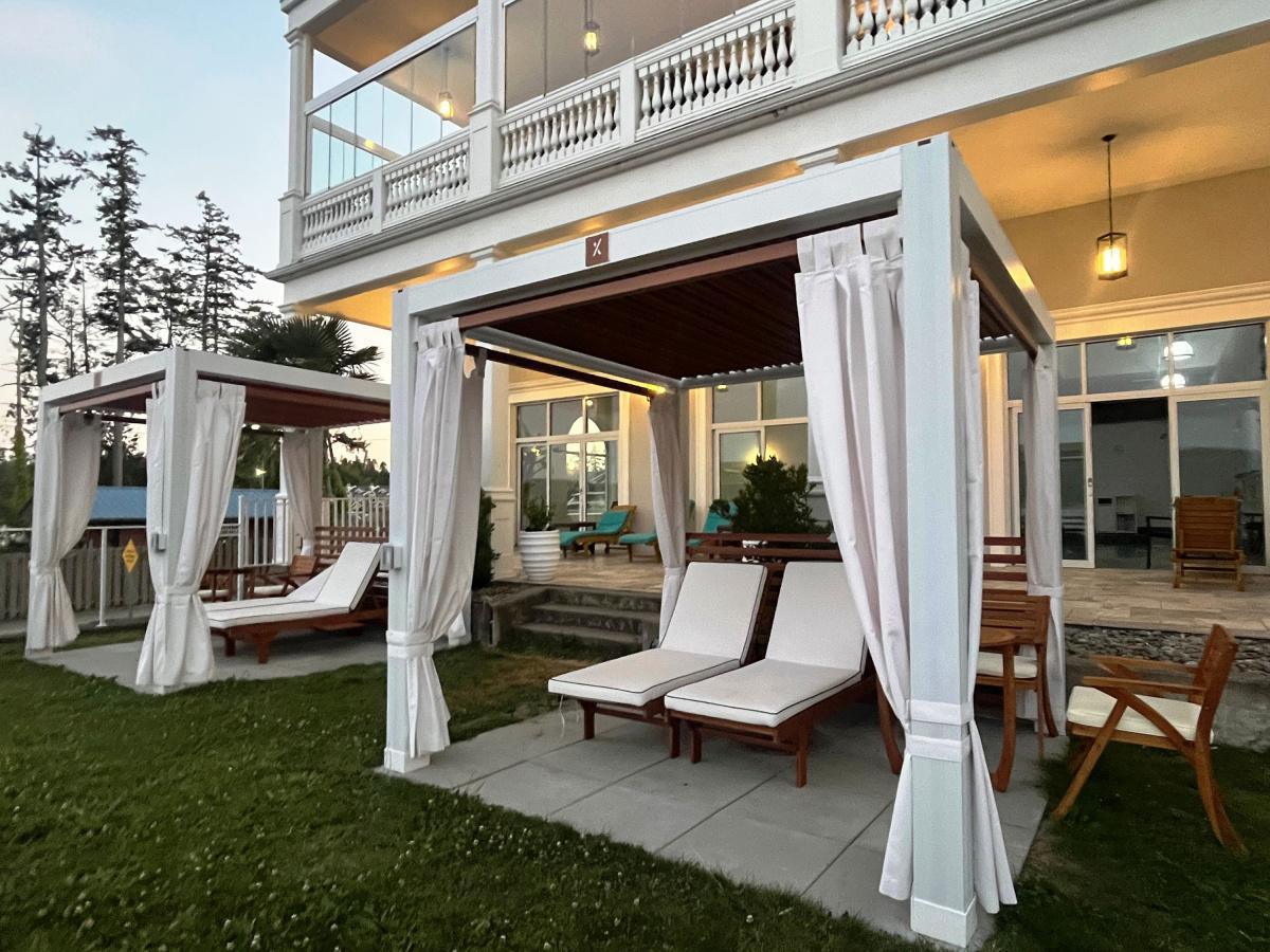 Where the Harbour Slows Time and Life Finds Its Rhythm