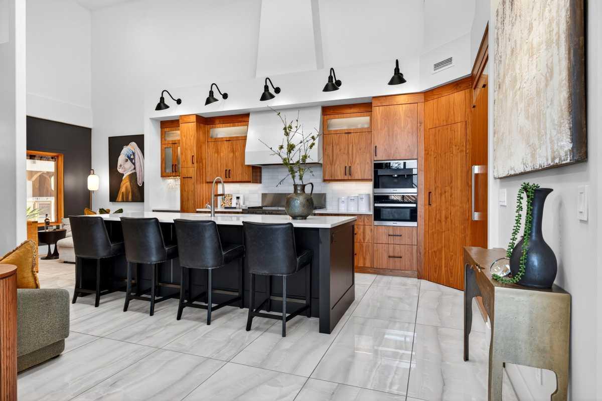 Marina Views, Curated Interiors Marina Views, Curated Interiors
