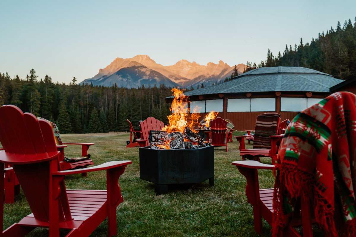 Off the Grid, On Purpose Off the Grid, On Purpose