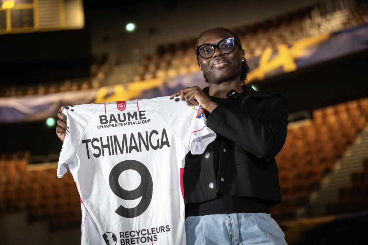 Kiara Tshimanga prolonge l'aventure Brestoise !