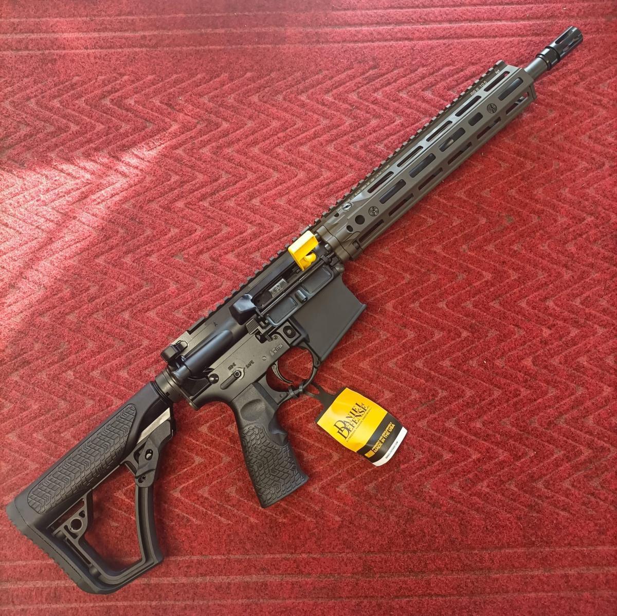 Daniel Defense carabina DD4 RIII-S 12.5" calibro .223REM Daniel Defense carabina DD4 RIII-S 12.5" calibro .223REM
