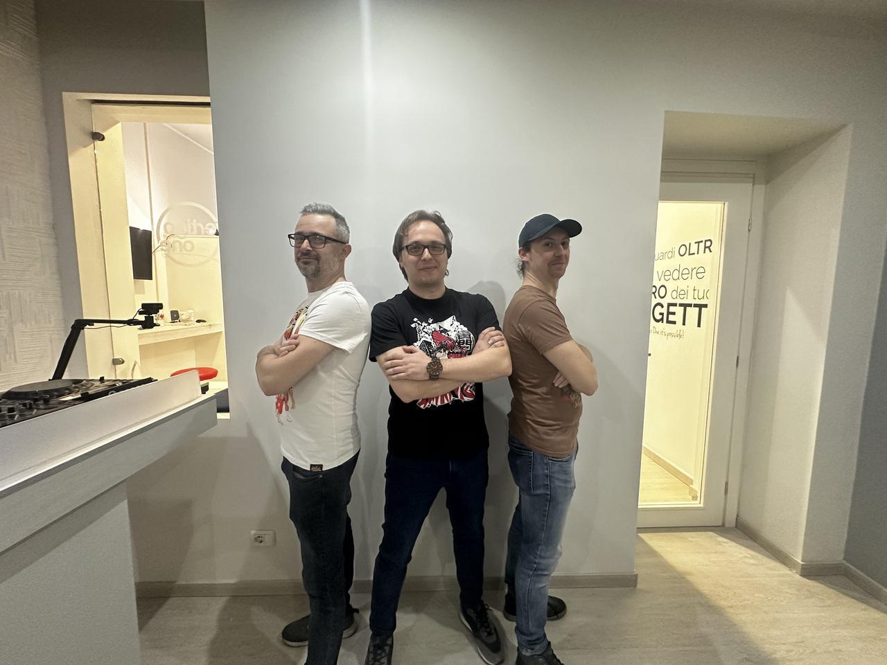 Marco - Matteo - Alex- AKIBA STYLE E NERD CONTAINER