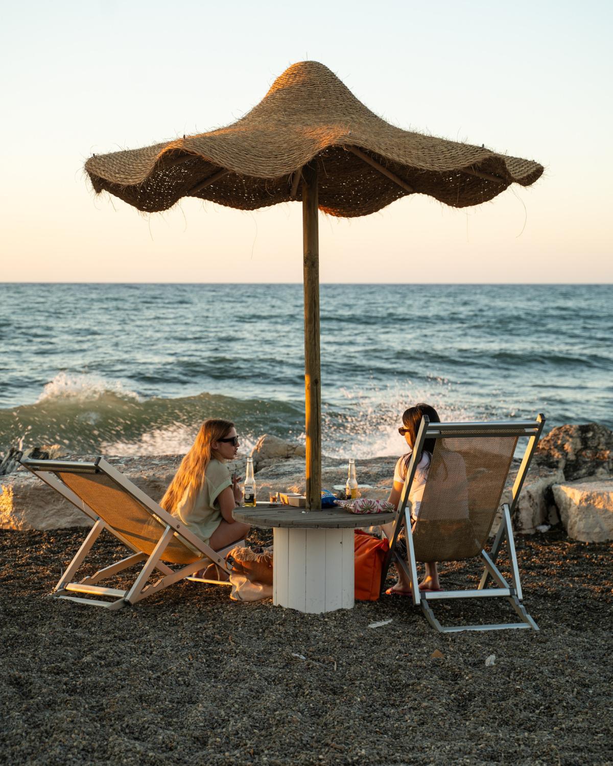 Benvenuti da Frida A’Mare, il beach bar sul Benvenuti da Frida A’Mare, il beach bar sul