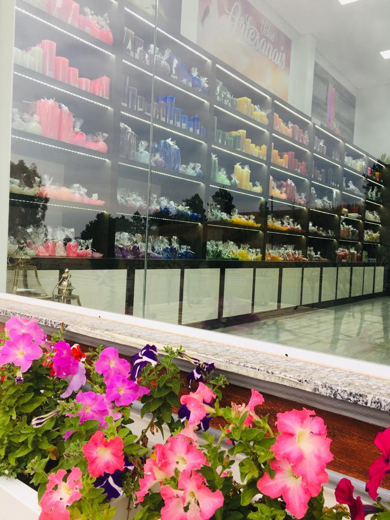 Velas Prema Velas Prema