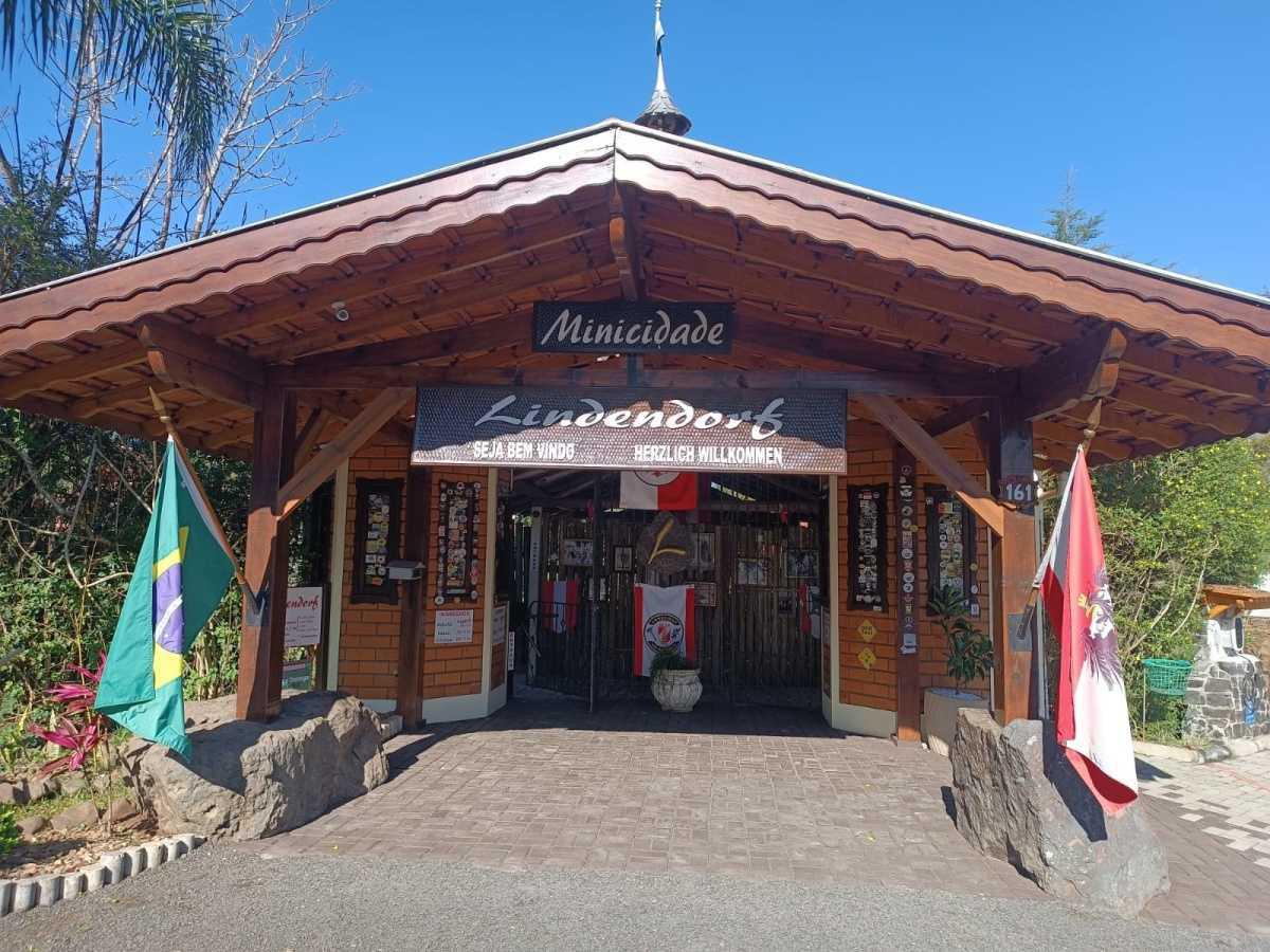Restaurante e Parque Lindendorf - Minicidade