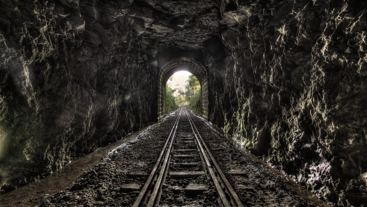 Túnel Ferroviário Túnel Ferroviário