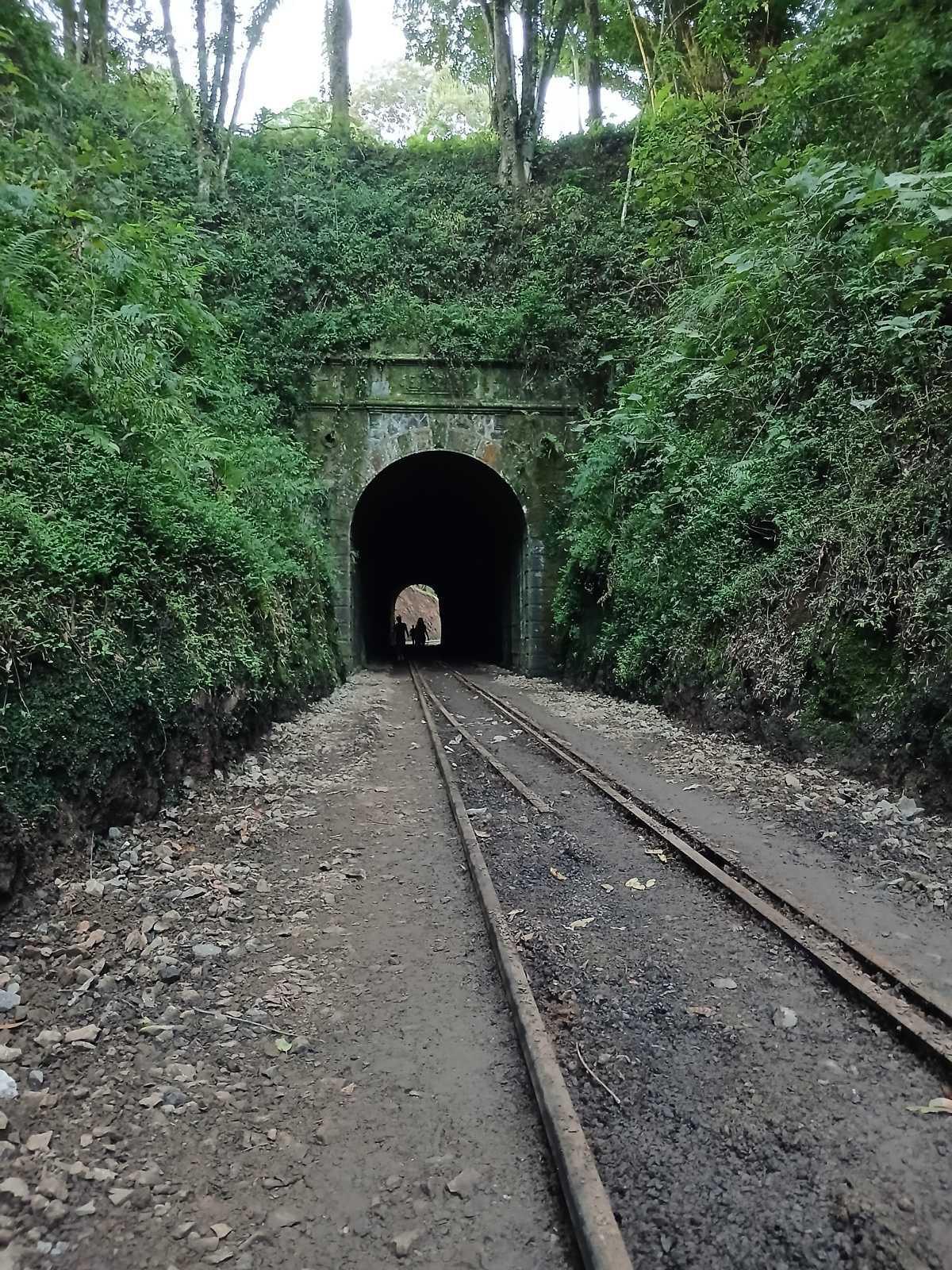 Túnel Ferroviário EFSPRG Túnel Ferroviário EFSPRG
