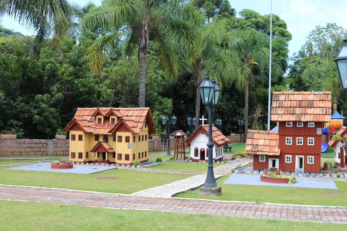 Praça do Cinquentenário Praça do Cinquentenário