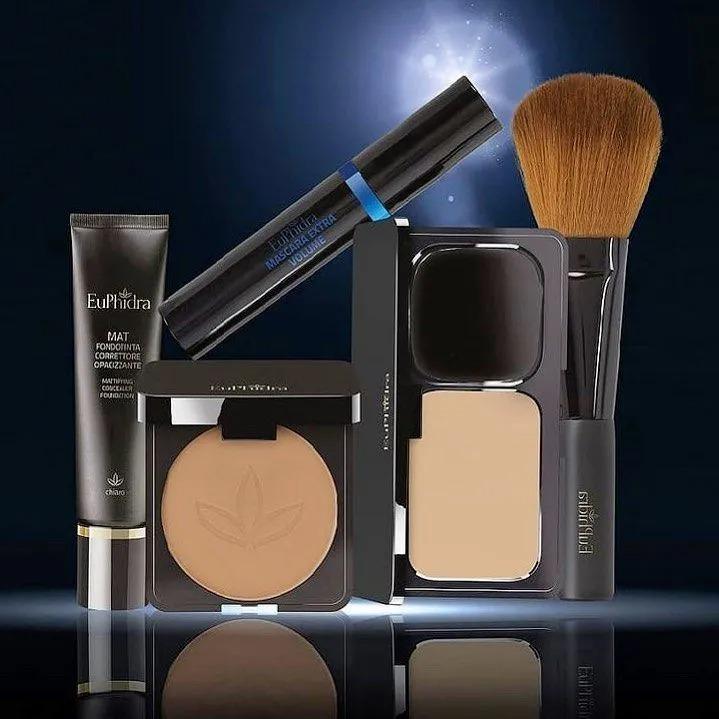 imgi_12_Photo+by+Parafarmacia+Femia+in+Parafarmacia+Femia.+(2)-1200h