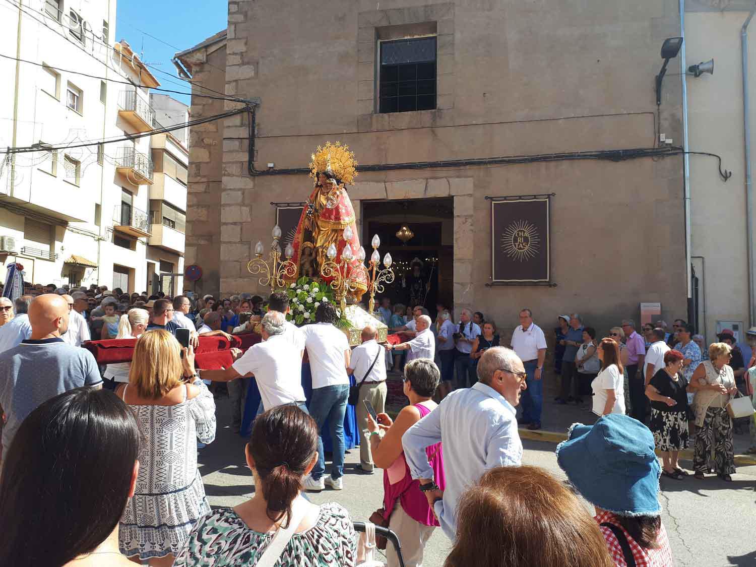 Procession of the Virgin in Viver