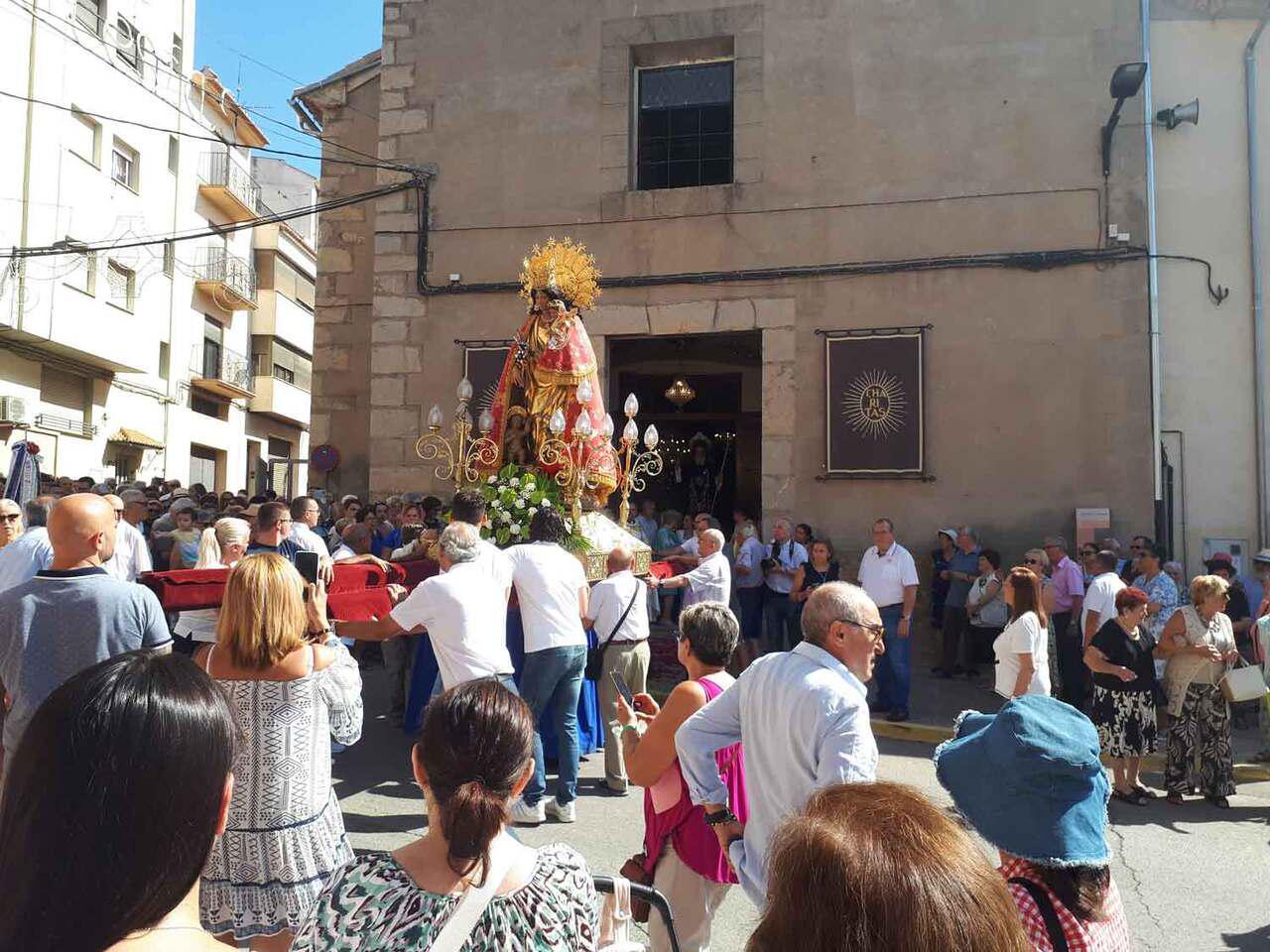 Procession of the Virgin in Viver