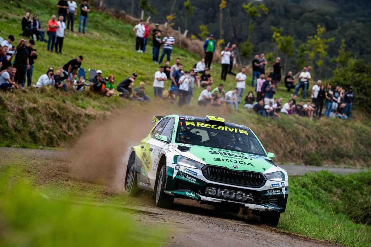 El RallyRACC mezcla tierra y asfalto en la recta final del S-CER