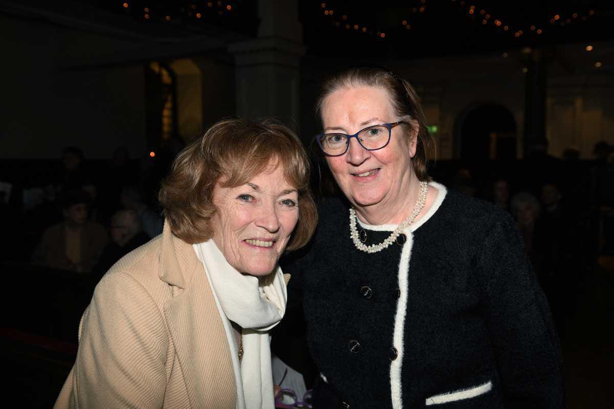 Irish Heritage hosts annual candlelit Christmas concert Irish Heritage hosts annual candlelit Christmas concert