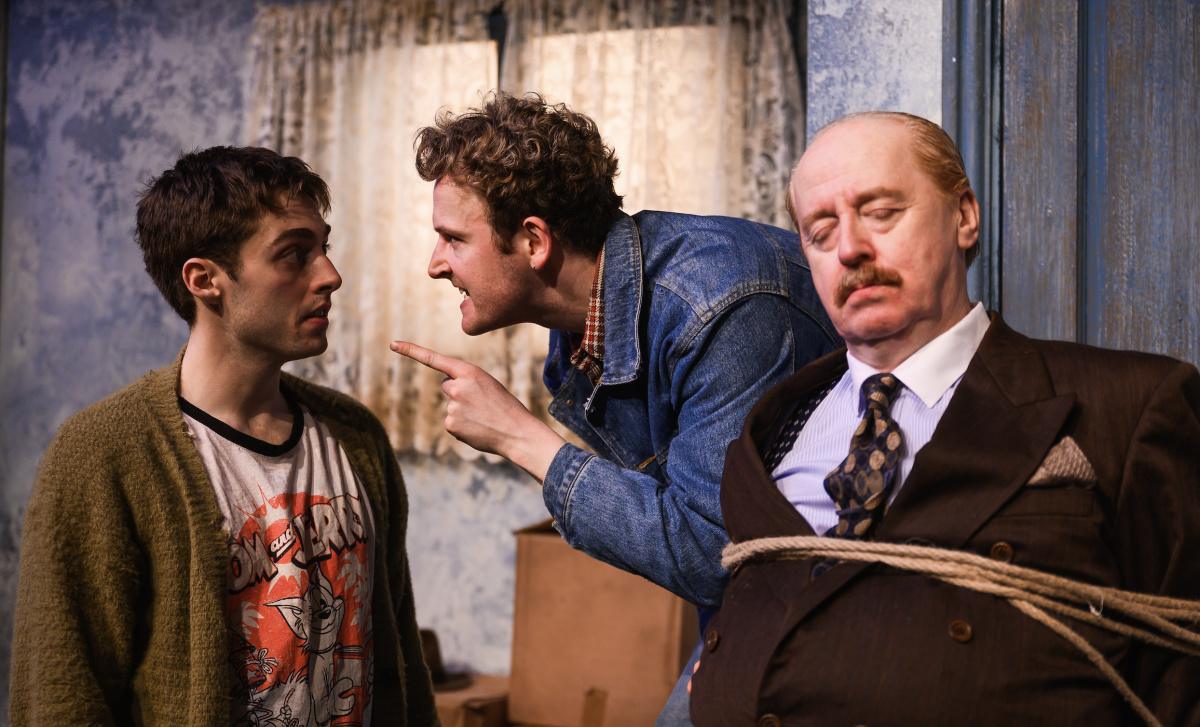 Powerful performances make for gripping viewing in play about broken brothers Powerful performances make for gripping viewing in play about broken brothers