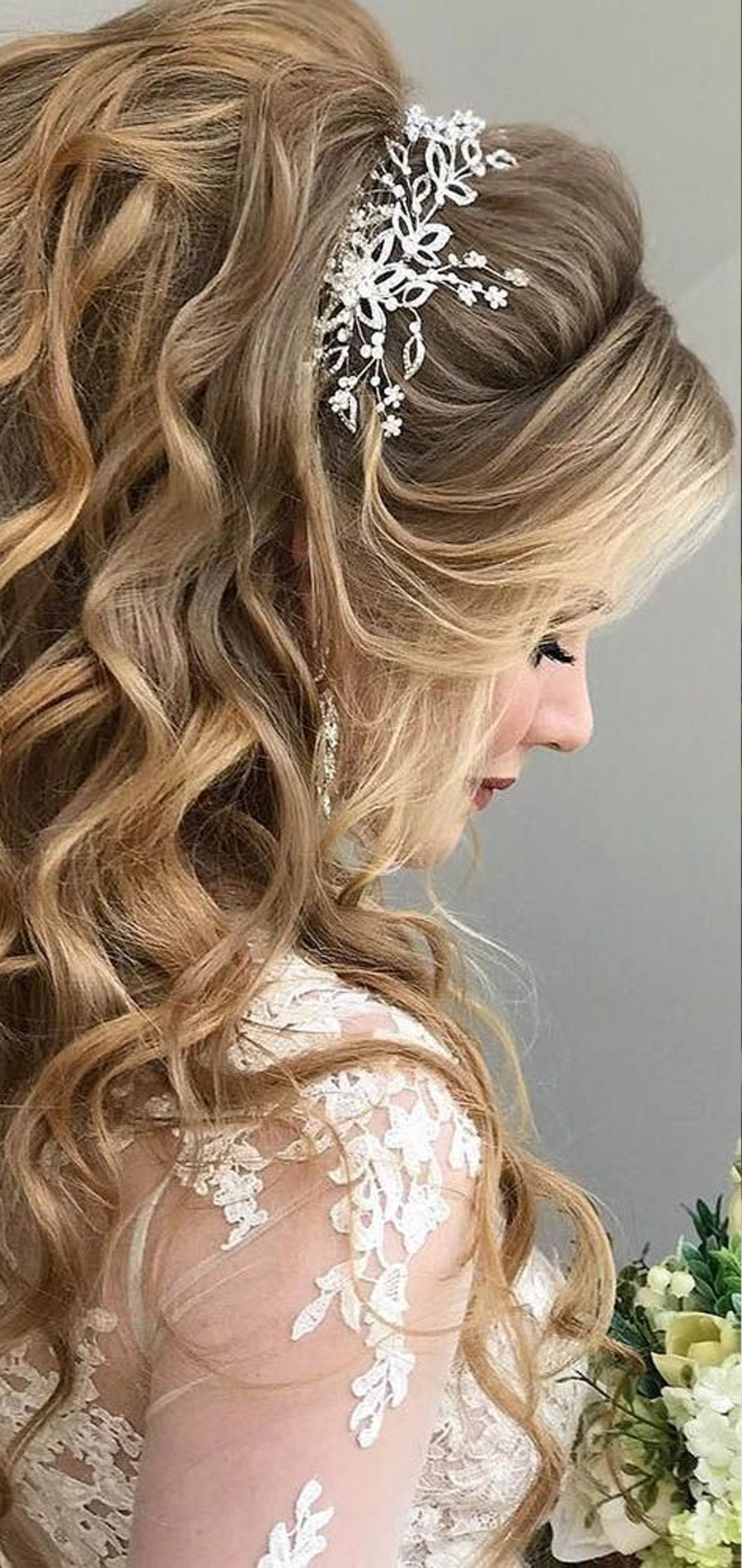 10% DE DESCUENTO EN PEINADOS